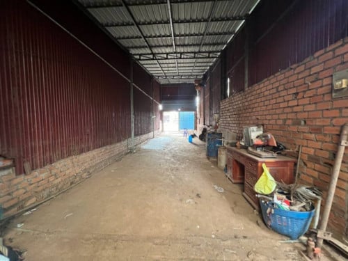 🏦Warehouse Available for Urgent Sale at a Special Price (Negotiable).
