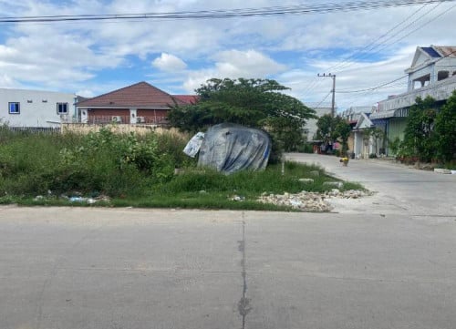 🔰ដីខ្នាតលំនៅឋានកែងស្រួលប្រកបអាជីវកម្មលក់នៅក្រុងតាខ្មៅ។