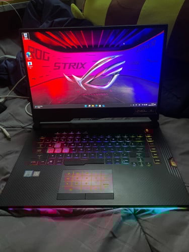 240hz Asus Rog Scar 3