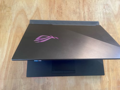 Asus Rog Scar G15 RTX2070 i7 9th Ram16G M2 512G 15inch240Hz