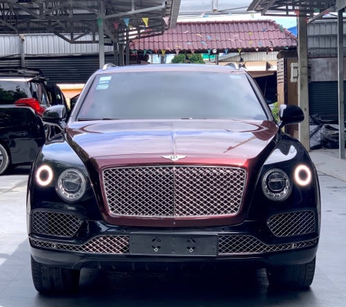 Bently Bentayga 2018  W12 សុីន1ជុំ