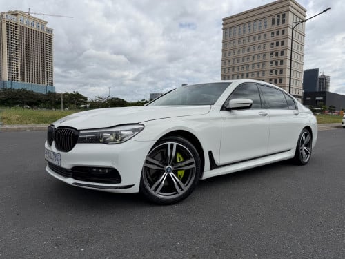 BMW 740Li 2016 តួវែង​ Full Option ម្ចាស់ដេីម​ ថ្មីដាច់