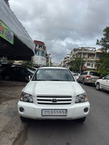 Highlander 2002 V6 Limited លេខតួរកញ្ចក់មួយជុំ ពណ៍ស ឡានថ្មីហែកមេឃ ទិញពីម្ចាស់ផ្ទាល់