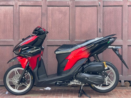 Honda Vario ឆ្នាំ2024 Smart Key មានលេងគ្រឿងច្រើនBrand  ប្រភេទម៉ូតូក្រដាសពន្ធ💯💯