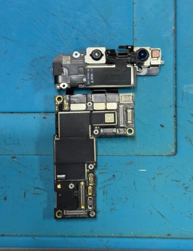 iphone 12 Promax.​ 512G  ស្គេនធ្វេីបាន