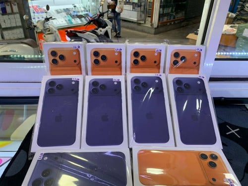 iPhone 17 pro max 256g/LL