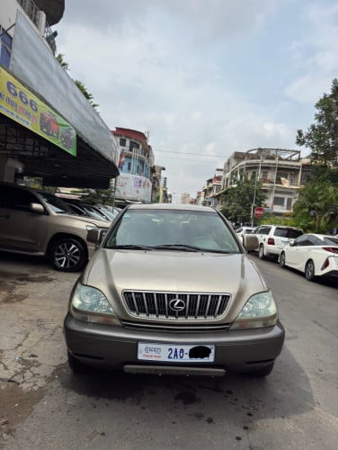 LEXUS RX300 2002 លំដាប់មេឡាន មាស មហាថ្មី