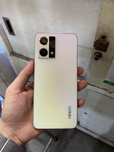 Oppo Reno 8 ក្រុមហ៊ុន​ Ram​ 8G+8G / 256G ស្អាត99%
