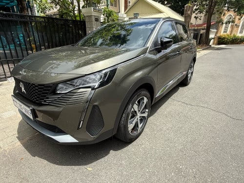 Peugeot 3008 active year 2023 used 18000km sale with best price 33500$ nego