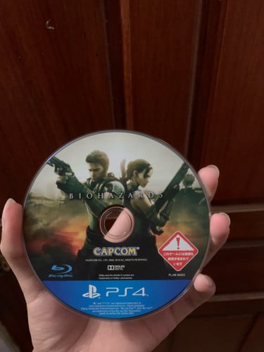 PS4 game Biohazard 5