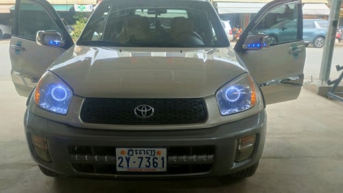 RAV4