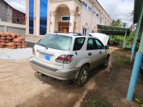 Sale Lexus RX 300 ឆ្នាំ2001 ប៉ុងមួយ