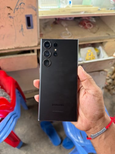 Samsung S23 ultra 512G ដានអេក្រង់តិចសាណុំ