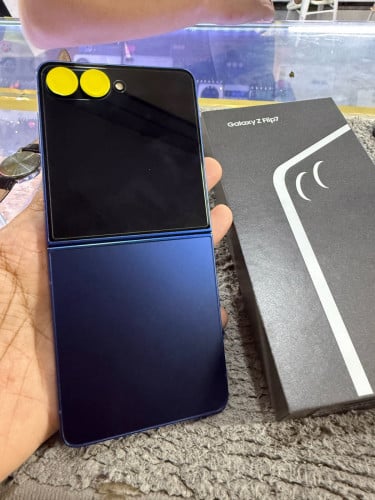 Samsung Z Flip7 5G Ram12G Memory512G Global Sim2 មានប្រអប់ឆ្នាំងសាក