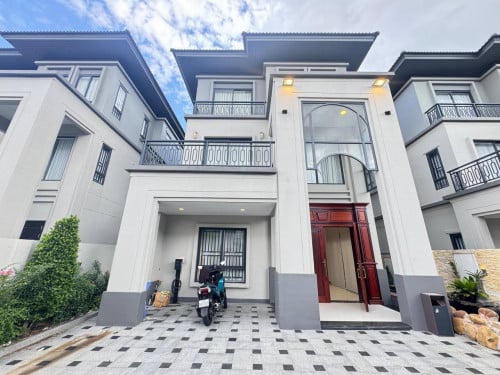 Villa for rent at borey Chipmong