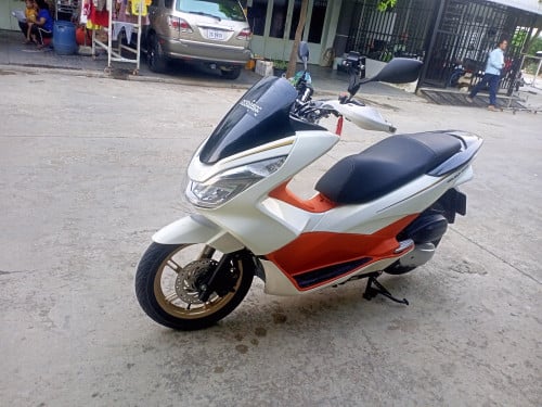 មានកាតគ្រីត្រឹមត្រូវ