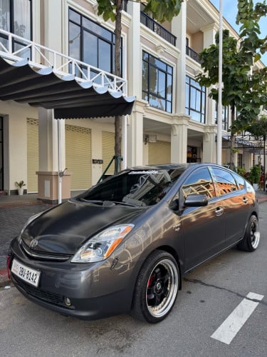 ឡានម្ចាស់ដេីមជិះផ្ទាល់