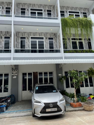 បុរី​ ឃាម​ បញ្ញា​ ត្រាំងធ្នង់ 066673332