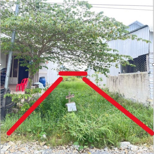 ដីលក់ នៅបែកចាន