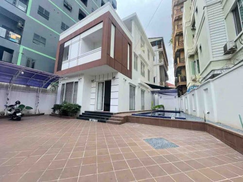 វីឡាអាងហែលទឹក សម្រាប់ជួលខាងត្បូងទួលទំពូង