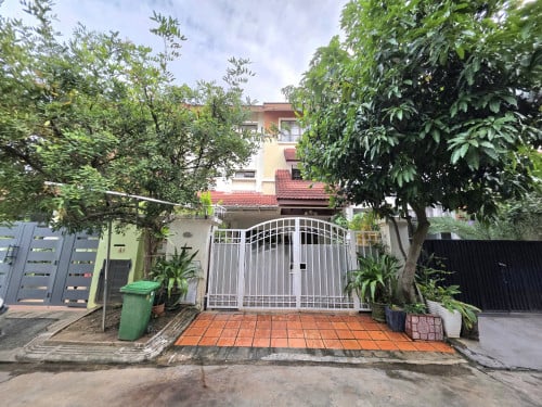 វីឡាកូនកាត់នៅបុរីសាន់វ៉េ ទួលគោក