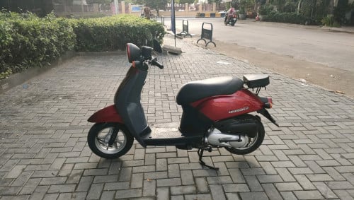 ម៉ូតូធូដេលក់