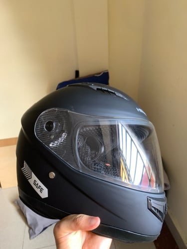 មួកសុវត្ថិភាព