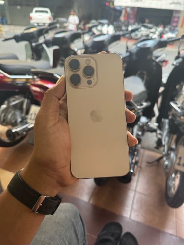 លក់ 16 pro max ZP 256g