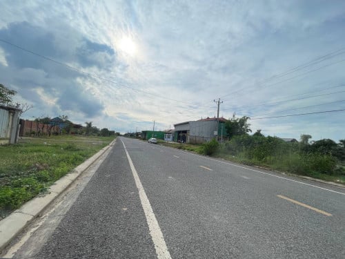 ដីលក់លើផ្លូវ261(40m)