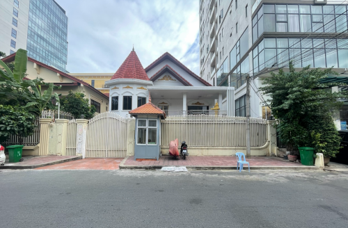 វីឡាសម្រាប់ជួល 6បន្ទប់ នៅសង្កាត់បឹងរាំង