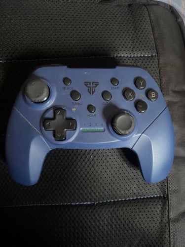 ដៃgame មួយតឹក