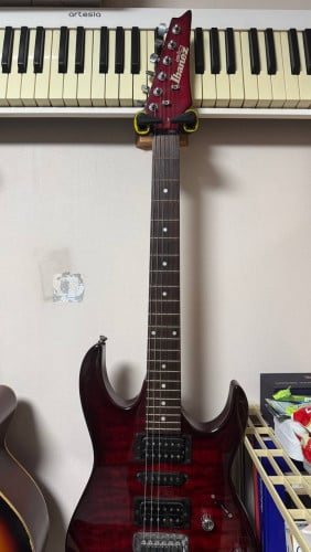 លក់ Guitar Solo និង Keyboard 61 Keys