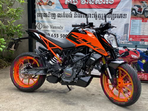 ថ្មីណាស់​ KTM Duke 200cc ឆ្នាំផលិត​ 2021 ប្រេីបាន​ 6000km