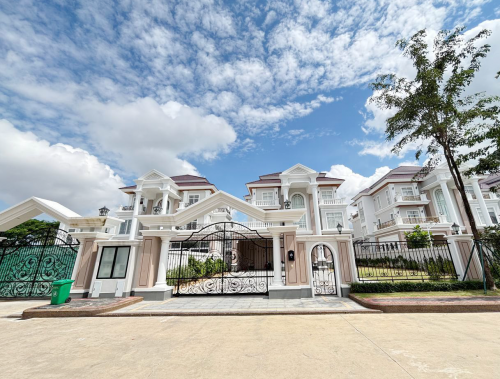 វីឡាឃ្វីនសម្រាប់ជួល | Villa Queen for Rent