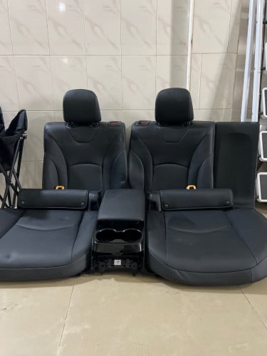 លក់កៅអីក្រោយVIP, Prius primeសុីន