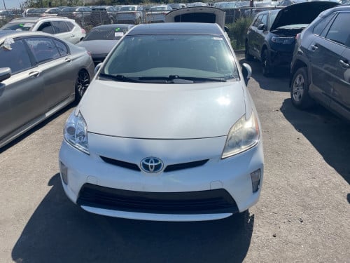 2013 Prius (សឡា)