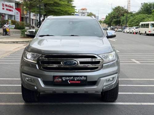 Ford Everest 2017 Titanium Full ម៉ាស៊ូត 3.2