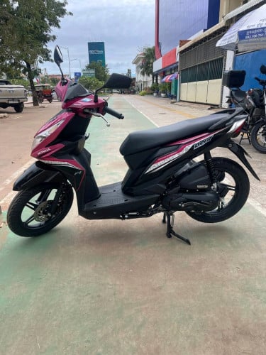 Honda Beat  ធូរថ្លៃ រំលស់សុទ្ធ100%