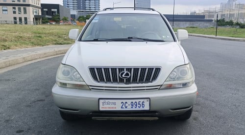Lexus RX300 03 ប៉ុង2