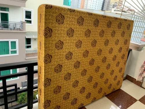 Mattress for sale,Size (Length 1.6x2m)