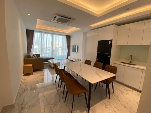 Modern 2 BR at J Tower 2