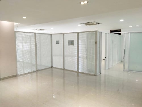 Office space for rent on Mao SeTong street