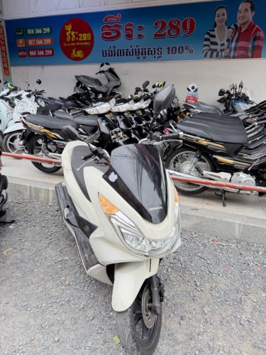 Pcx16ស្មាតឃី1380$