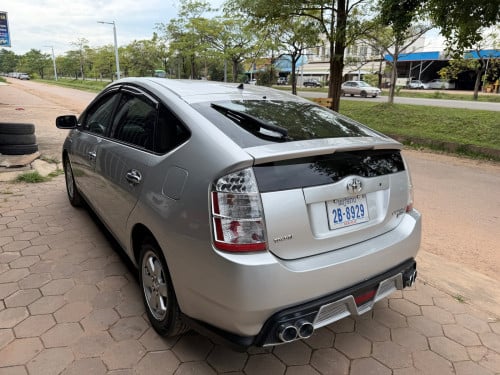 Prius 2004 ម៉ាញែត​ MC