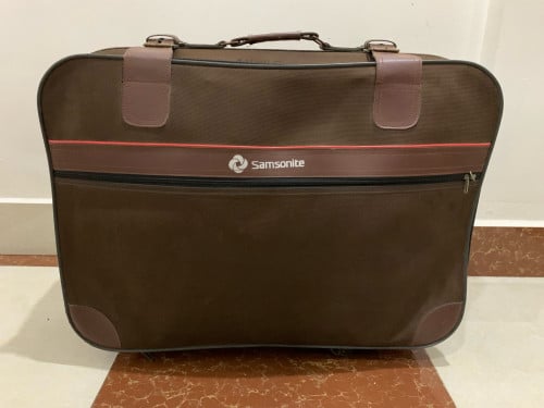 Samonite suitcase