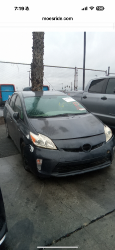 Sell Prius 2013 option 3 🐝សុីន​ឡាន​អត់​ច្រេះ​សាង​14900