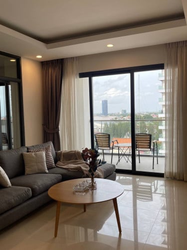 Super Modern One Bedroom for Rent