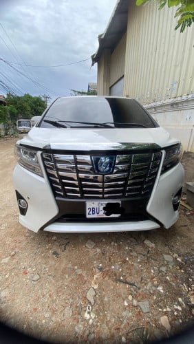 TOYOTA ALPHARD 2010UP2021 ឡាន​ស្លាក​លេខ​ម្ចាស់​ដើម​ពណ៌​សរ​ក្នុង​ខ្មៅ​អូតូ​3 បេីក​ដំបូល​ Full options