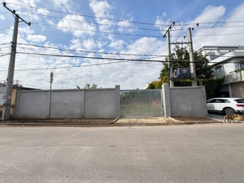 ដីជួលកោះនរា