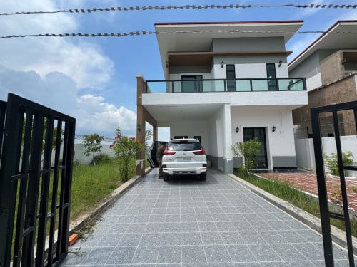 ផ្ទះនៅភ្នំរាបមានប្លង់រឹង